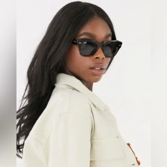 Ray-Ban State Street Sunglasses Black Frame Women’s Fashion Sunglasses RB2186 - Picture 6 of 11